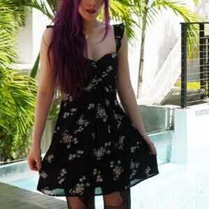 Flynn Skye black blue floral print mini dress size S lke new goth summer dresses